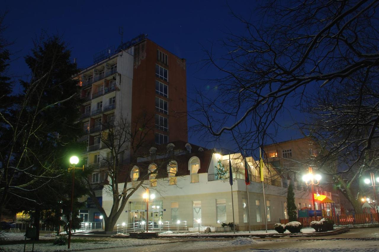 Hotel Ogosta مونتانا المظهر الخارجي الصورة